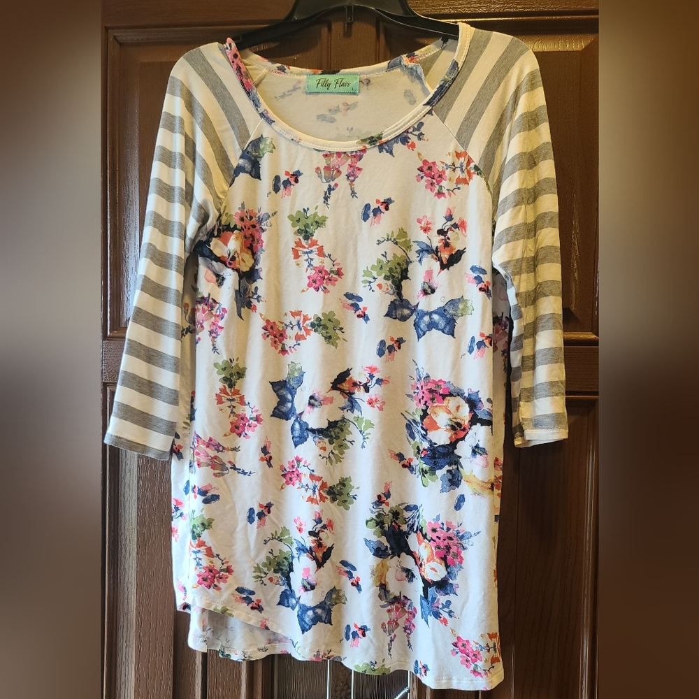 Quarter Sleeve Floral Top